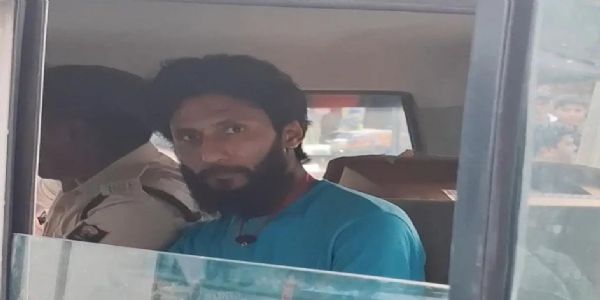 निर्मली में फोटो स्टूडियो पर पुलिस की छापेमारी, फर्जी दस्तावेज बनाने के आरोप में एक गिरफ्तार