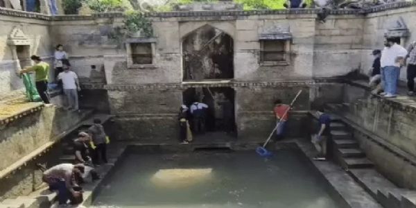 सार संवाद मंच व ग्रामीणों के प्रयास से उदयपुर की हीरा बावड़ी का हुआ कायाकल्प