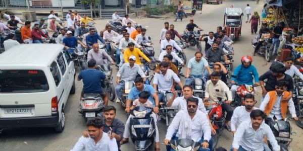 भगवान परशुराम जयंती पर निकली भव्य शोभायात्रा