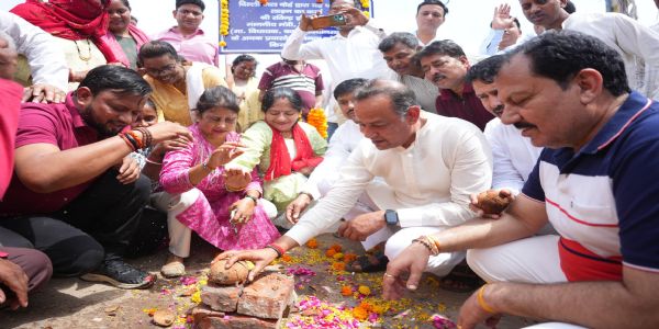 मंत्री इंद्राज ने प्रहलाद विहार में लगभग 45 लाख की जल पाइपलाइन परियोजना शुरू
