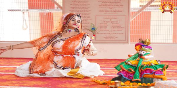 बंगाल व दिल्ली की महिला श्रद्धालुओं ने की नृत्य आराधना, श्रीराम स्तुति