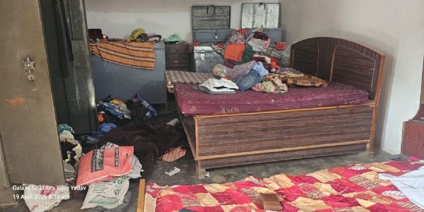 किसानों के घर चोरी, लाइसेंसी बंदूक-नकदी और लाखों के जेवर ले गए चोर