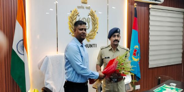 खूंटी के नए एसपी ने संभाला पदभार, अपराध नियंत्रण को बताया प्राथमिकता
