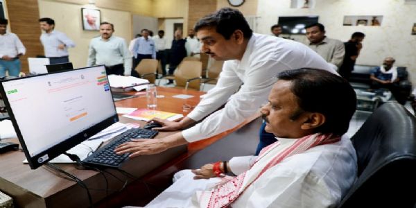 मप्रः उप मुख्यमंत्री राजेन्द्र शुक्ल ने स्वयं भरा अपना स्वगणना फॉर्म