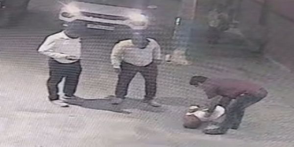 कानपुर सेंट्रल प्लेटफॉर्म-1 पर गिरे टीटीई को सीपीआर देकर बचाई जान