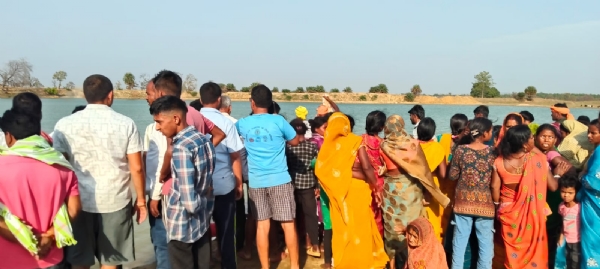 देखते लोग