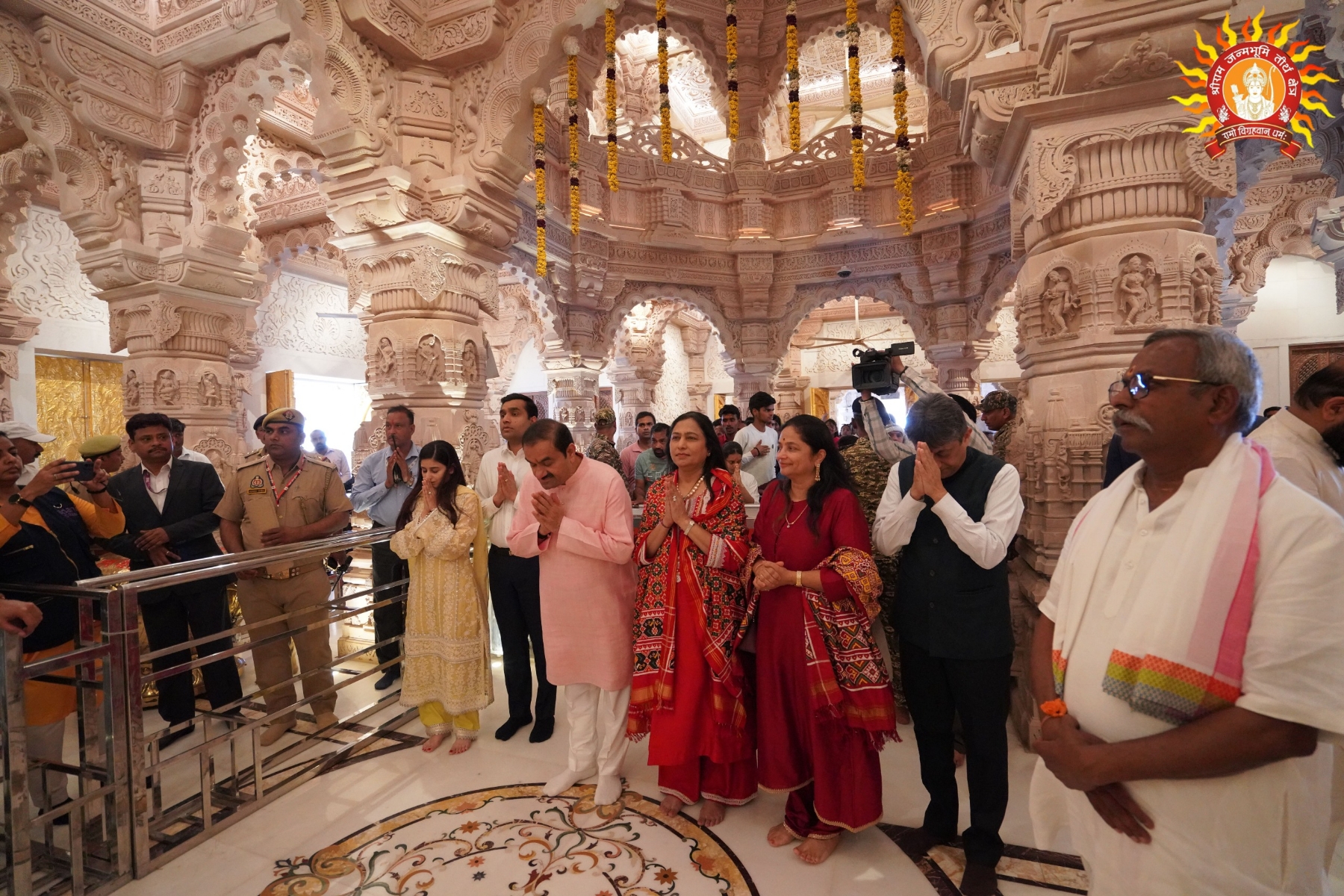 राम मंदिर में गौतम अडाणी