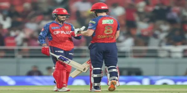 कूपर कोनॉली और प्रियांश आर्य