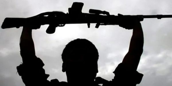 पांच लाख के ईनामी नक्सली दासरू ने आमाबेड़ा थाना में किया अत्मसमर्पण