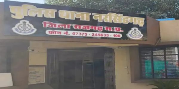 राजगढ़ः अज्ञात वाहन की टक्कर से बाइक सवार शिक्षक की मौत