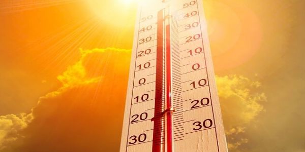 लू से बचाव के लिए जिला प्रशासन अलर्ट, व्यापक तैयारियों के निर्देश