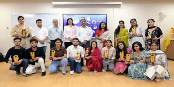 हिसार : वार्षिक समारोह में विद्यार्थियों ने किया प्रतिभा का शानदार प्रदर्शन