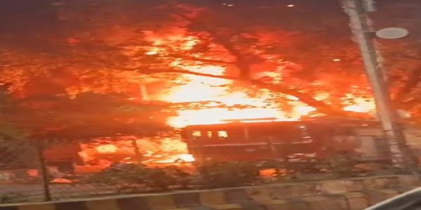 मॉडलशॉप में लगी आग, जनहानि की सूचना नहीं