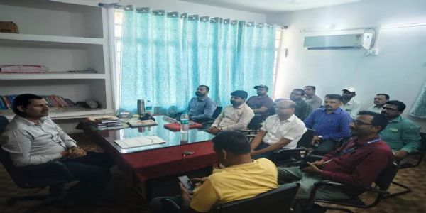 सुपौल समाहरणालय में नीलाम पत्र वादों की समीक्षा बैठक, 167 मामले लंबित