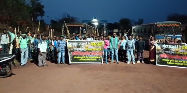 मुंडा-मानकी के नेतृत्व में उग्र आंदोलन, नौकरी की मांग को लेकर गुवा खदान जाम