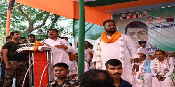 भोजपुर-बक्सर स्थानीय प्राधिकार क्षेत्र उपचुनाव के लिए एनडीए प्रत्याशी कन्हैया प्रसाद ने भरा नामांकन