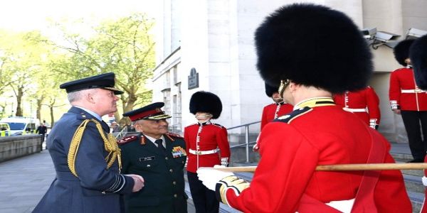 सीडीएस पहुंचे लंदन, भारत-ब्रिटेन ने भविष्य के लिए तैयार रक्षा साझेदारी पर जोर दिया