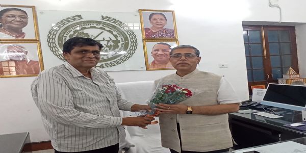 विद्यार्थियों और किसानों को बेहतर सुविधाएं देना व शोध को बढ़ाना प्राथमिकता : डॉ. संजीव गुप्ता