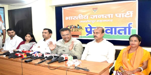 विपक्ष ने आधी आबादी का हक छीना, महिला आरक्षण पर राजनीति भारी : सांसद