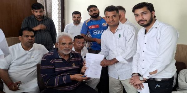 हिसार-अमृतसर ट्रेन विस्तार की मांग, शिष्टमंडल ने मंत्री-विधायकों को सौंपा ज्ञापन