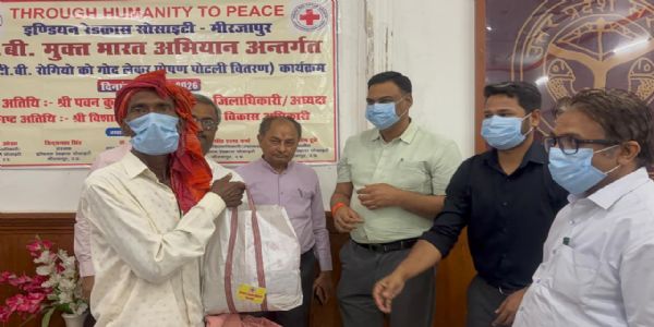 मीरजापुर : रेड क्रॉस की पहल से टीबी मरीजों को मिला पोषण सहारा