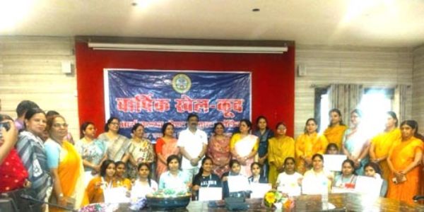 अतिथिगण एवं बच्चे