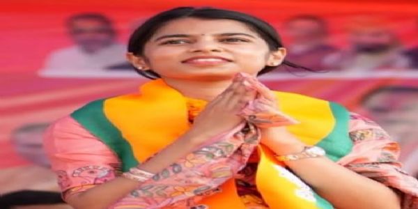 बंगाल में मैथिली ठाकुर