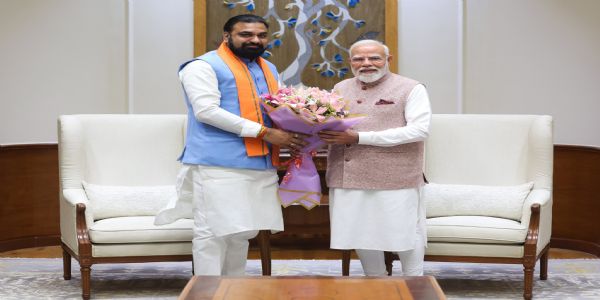 बिहार के मुख्यमंत्री सम्राट चौधरी मंगलवार को यहां प्रधानमंत्री नरेन्द्र मोदी से शिष्टाचार मुलाकात के दौरान