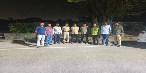 दिल्ली के अमर कॉलोनी में मुठभेड़, 15 हजार का इनामी बदमाश गिरफ्तार