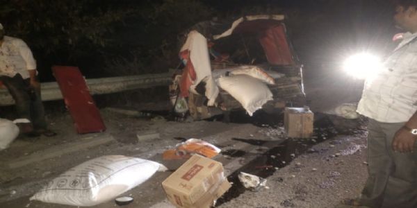 राजगढ़ः अज्ञात वाहन ने ऑटो को मारी टक्कर, चालक की मौत, एक युवक गंभीर घायल