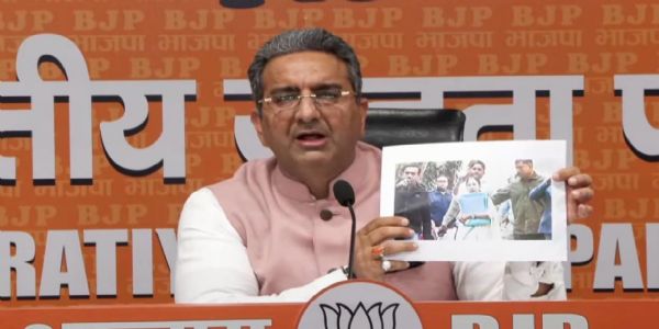 भाजपा प्रवक्ता गौरव भाटिया