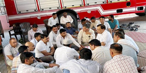 फतेहाबाद में 32 में से 26 कर्मचारी हड़ताल पर, 26 अप्रैल तक बढ़ा प्रदर्शन