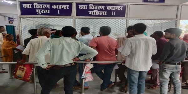 मौसम बदलते ही सदर अस्पताल सुपौल में बढ़े मरीज, बुखार और ब्लड प्रेशर के केस में इजाफा