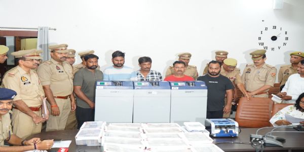 कानपुर में आईपीएल सट्टा रैकेट का भंडाफोड़, 3.91 करोड़ नकदी के साथ 5 गिरफ्तार