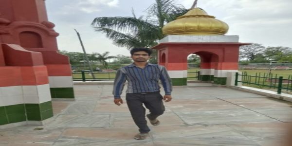 वाहन की टक्कर से मजदूर की मौत