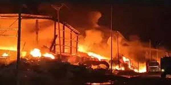 मप्र: पीथमपुर में केमिकल वेस्ट प्लांट में भीषण आग, धमाकों से दहला औद्योगिक क्षेत्र, करोड़ों का नुकसान