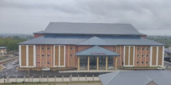 जम्मू-कश्मीर में 30 बिस्तरों वाले ईएसआईसी अस्पताल का चित्र