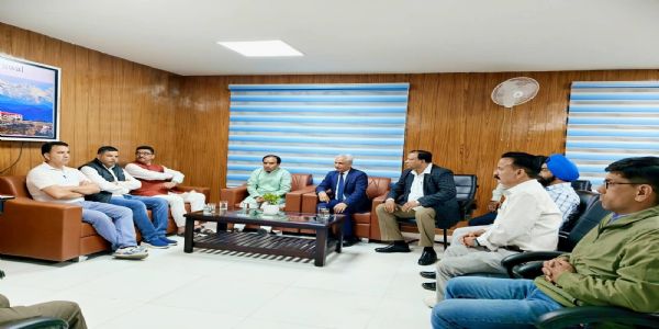 नई तकनीकों व शोध आधारित शिक्षा को बढ़ावा देने की आवश्यकता पर दिया जोर