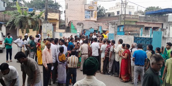 पश्चिम बर्दवान जिले में 2588 मतदान केंद्रों पर मतदान जारी, आकर्षण का केंद्र बने मॉडल बूथ