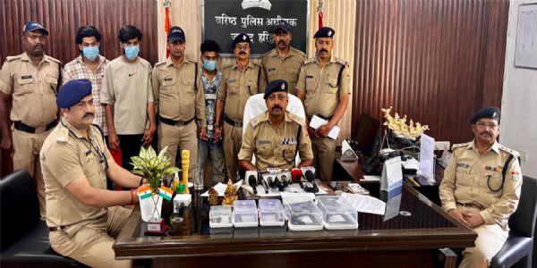 बीएचईएल फाउंड्री गेट फायरिंग का खुलासा, बाज़ गैंग के 2 नाबालिग समेत 5 गिरफ्तार