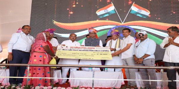 सिक्किम के राज्यपाल ने तख्तगढ़ में 100 फीट ऊंचे तिरंगे का किया अनावरण