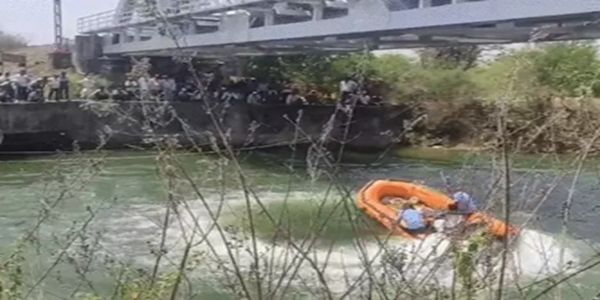 जबलपुर में रील बनाते बरगी नहर में बही 4 लड़कियां, दो के शव मिले, एक अब भी लापता