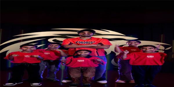 पंजाब किंग्स के तेज गेंदबाज अर्शदीप सिंह बच्चों के साथ