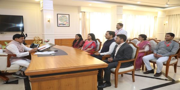 मुख्यमंत्री डॉ. यादव से मिले भारतीय विदेश सेवा के प्रशिक्षु अधिकारी