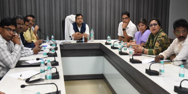 जनसंपर्क का कार्य जिम्मेदारी का, इसे गंभीरता से लेंः आयुक्त रजत बंसल