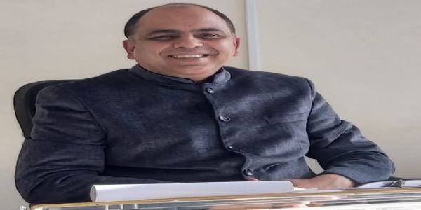 प्रो. नितिन बने व्यावसायिक अध्ययन संस्थान के अध्यक्ष