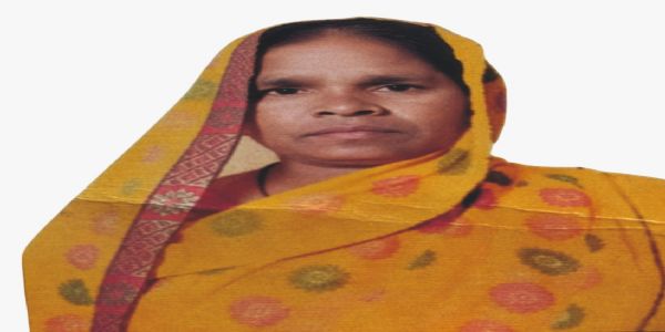 हलवाई के साथ काम पर गई महिला का तीन दिन बाद जंगल में पाया गया शव, हत्या की आशंका