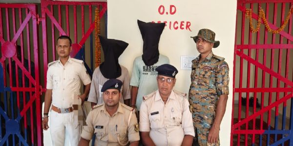 सीवान में अवैध हथियारों के साथ दो गिरफ्तार