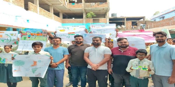 नन्हे हाथों ने उठाई स्वच्छता की मशाल: मारवाड़ी युवा मंच त्रिवेणीगंज ने चलाया जागरूकता अभियान