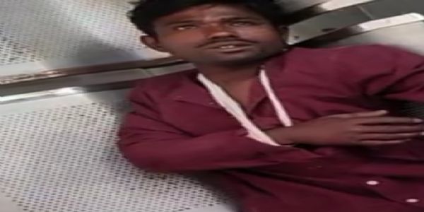 बल्ब चोरी के आरोप में युवक पर लाठी डंडों से हमला, मेडिकल कॉलेज रेफर